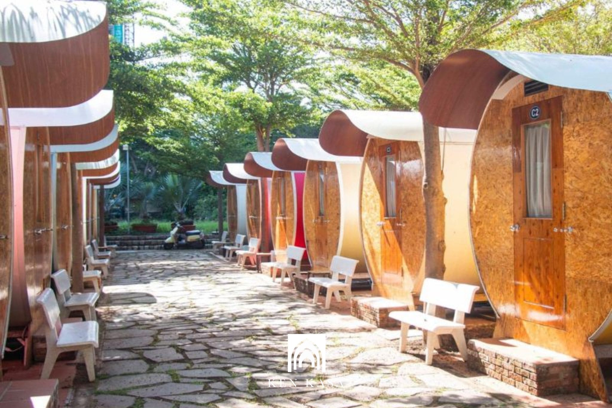 Thiết kế homestay nhà ống chất liệu gỗ